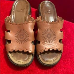 DANSKO SANDALS😍